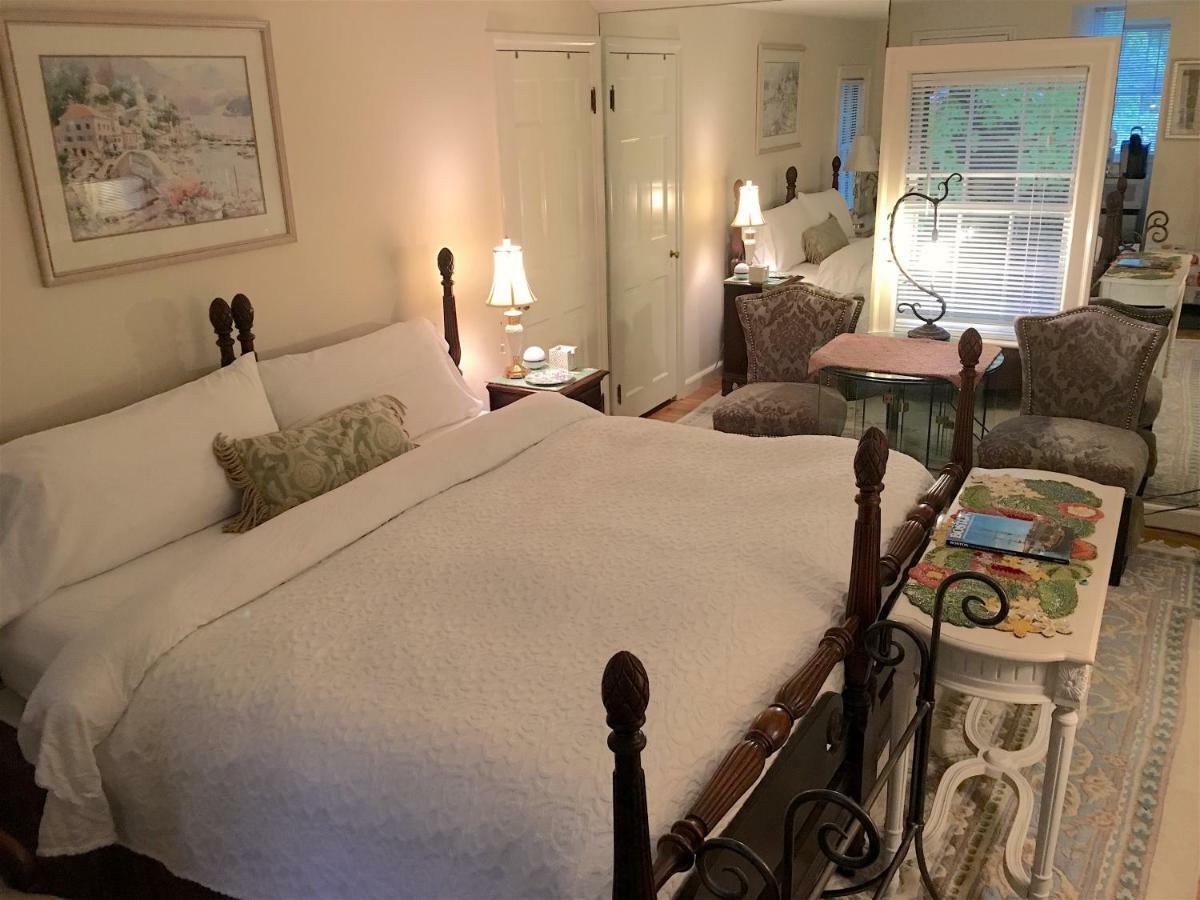Wellesley Bed And Breakfast 외부 사진